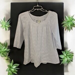 Elegant eyelet and White Women's Top Sz XL